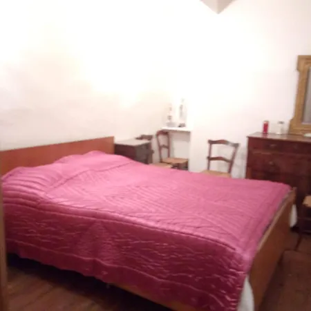 Homestay Maison De Village Les Cammazes